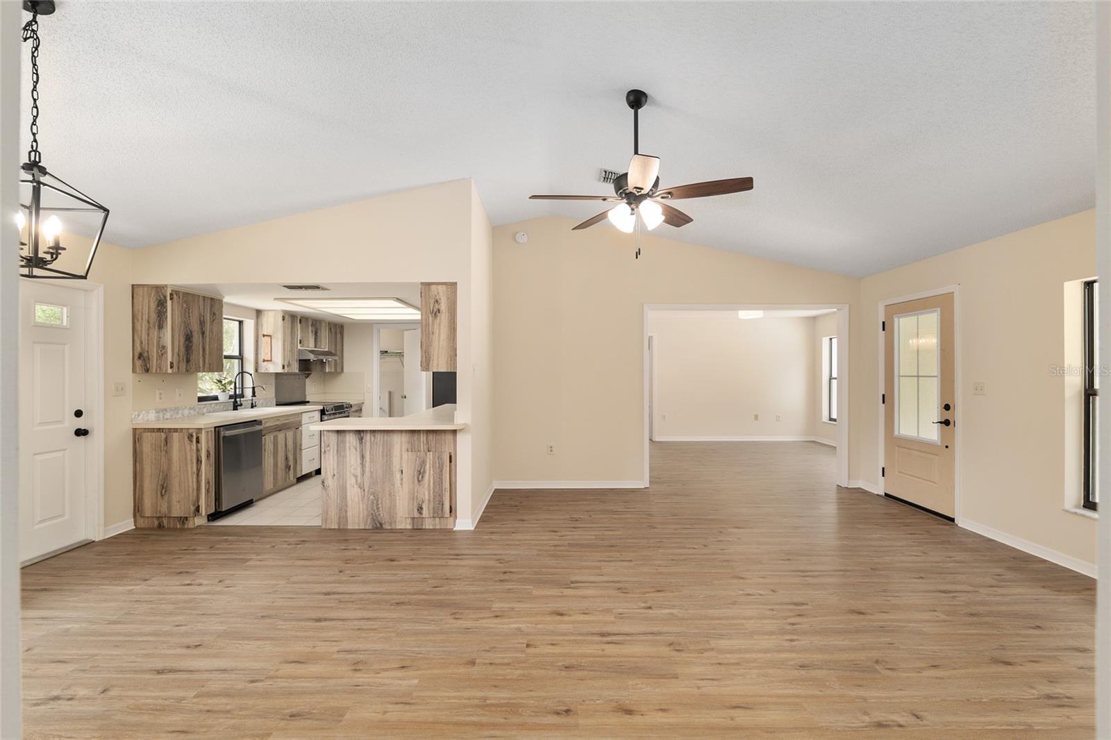 Image 24 of 100 For 10351 195th Street