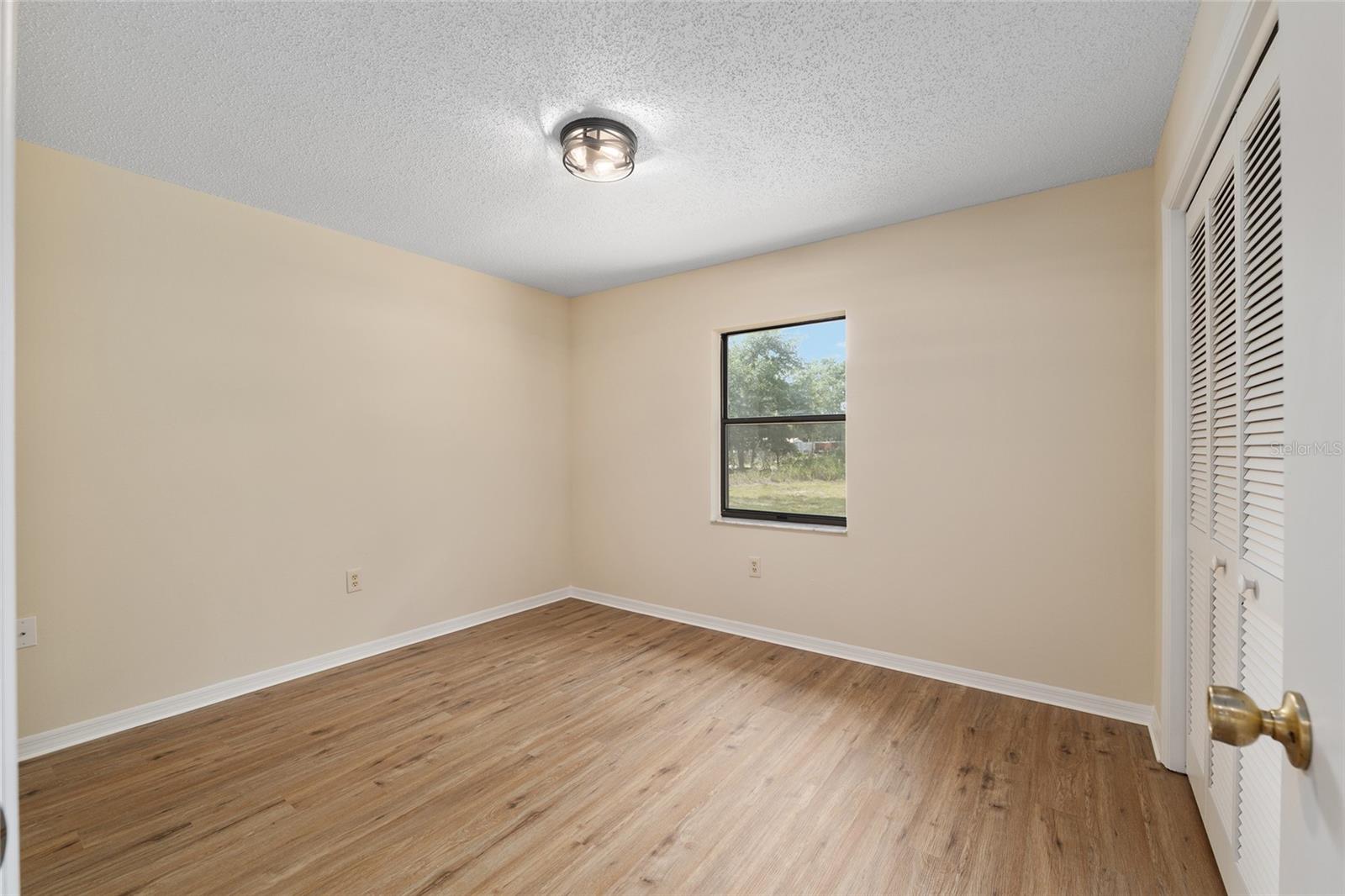 Image 26 of 100 For 10351 195th Street