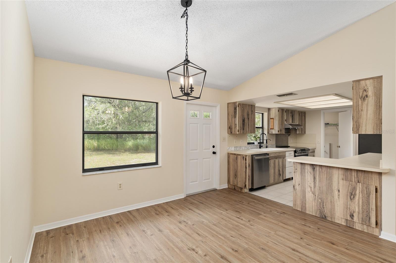 Image 33 of 100 For 10351 195th Street