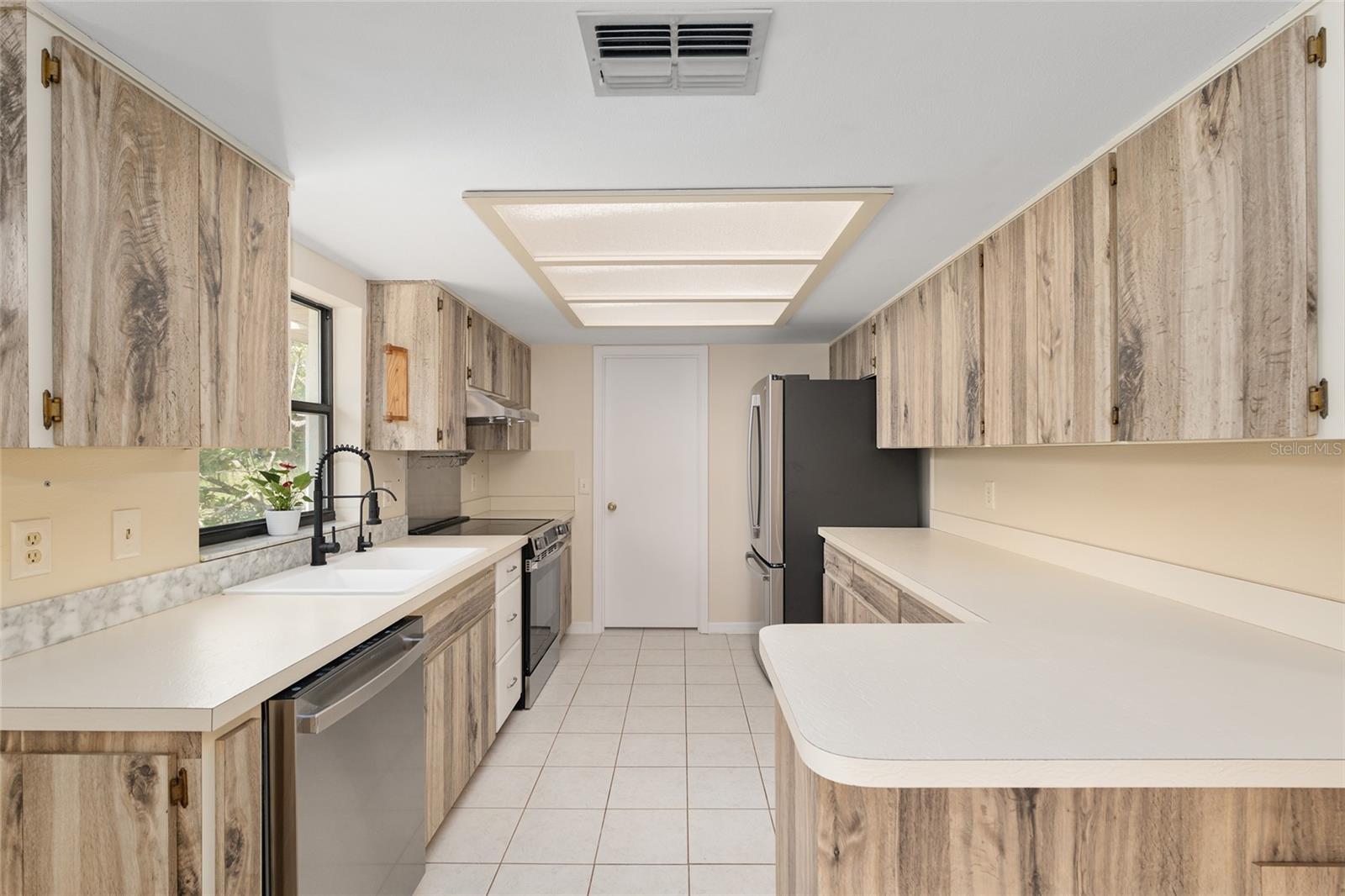 Image 36 of 100 For 10351 195th Street