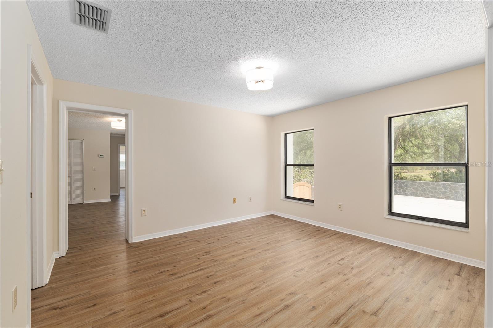 Image 43 of 100 For 10351 195th Street