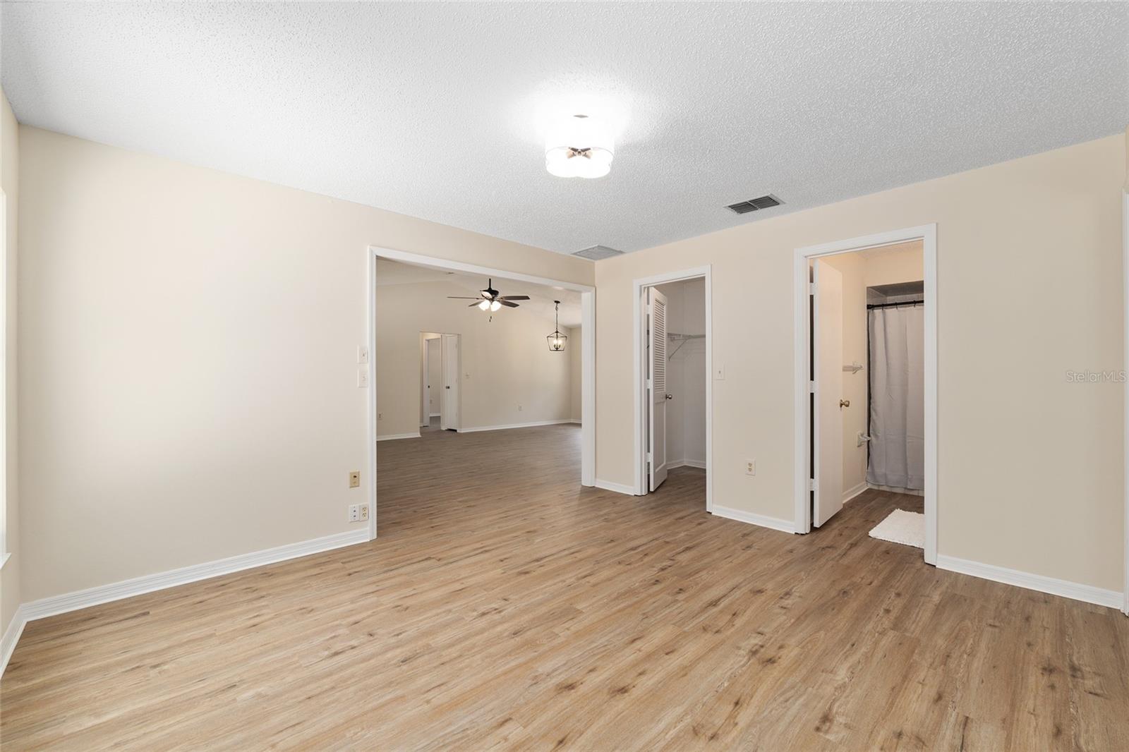 Image 44 of 100 For 10351 195th Street