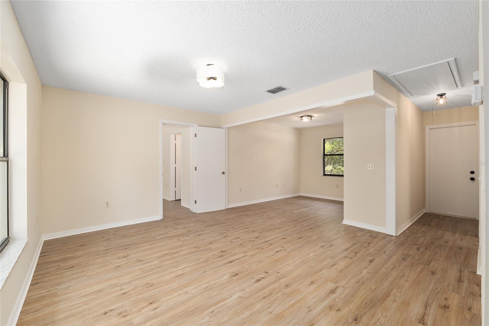 Image 53 of 100 For 10351 195th Street