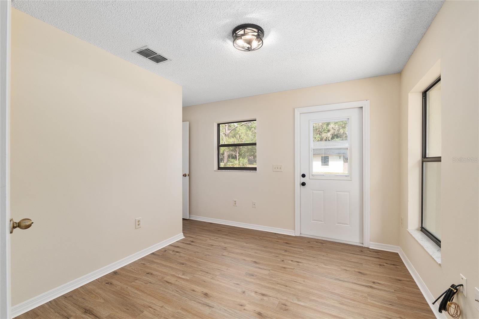 Image 57 of 100 For 10351 195th Street