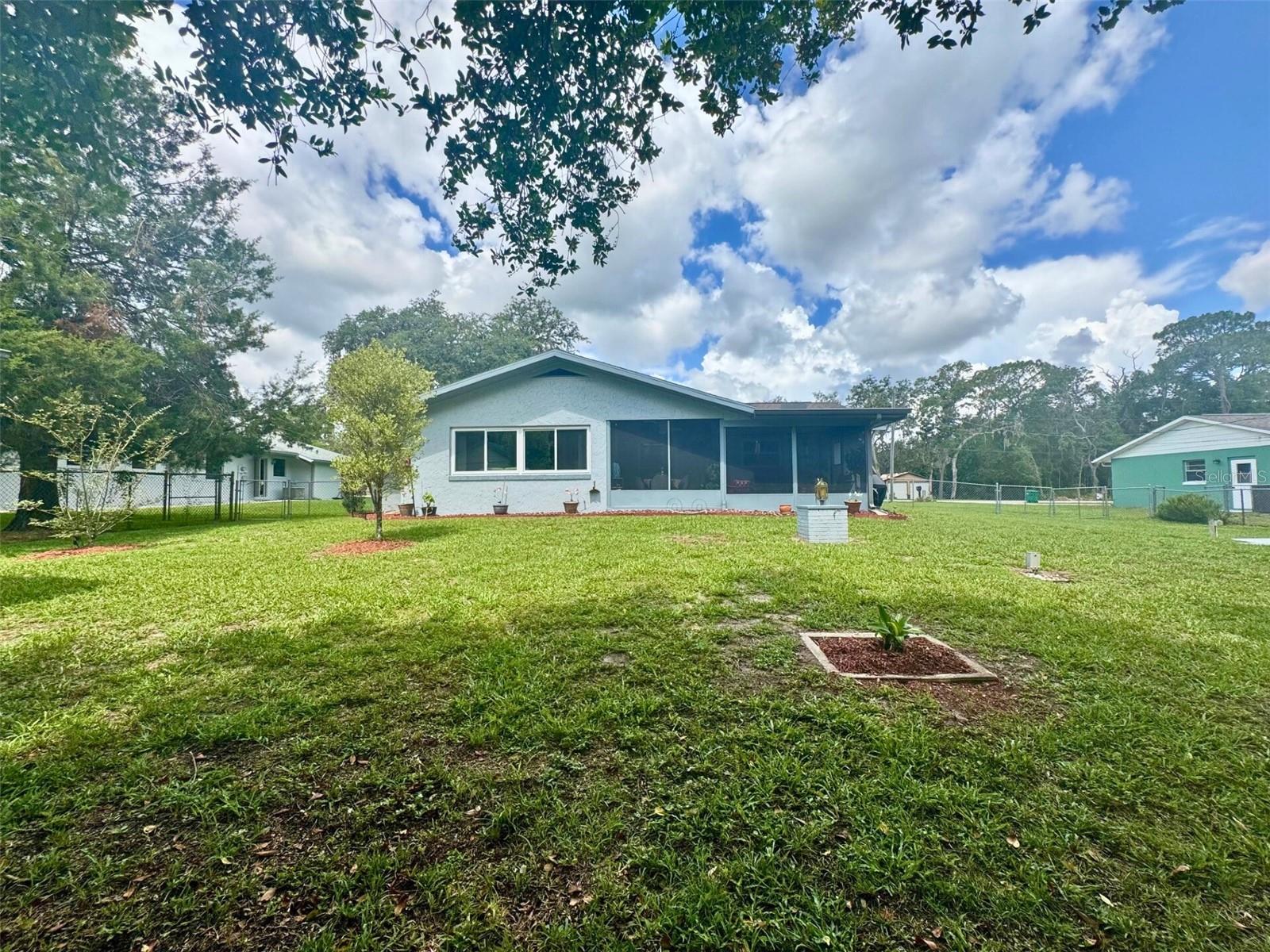 Image 39 of 42 For 916 Jones Avenue