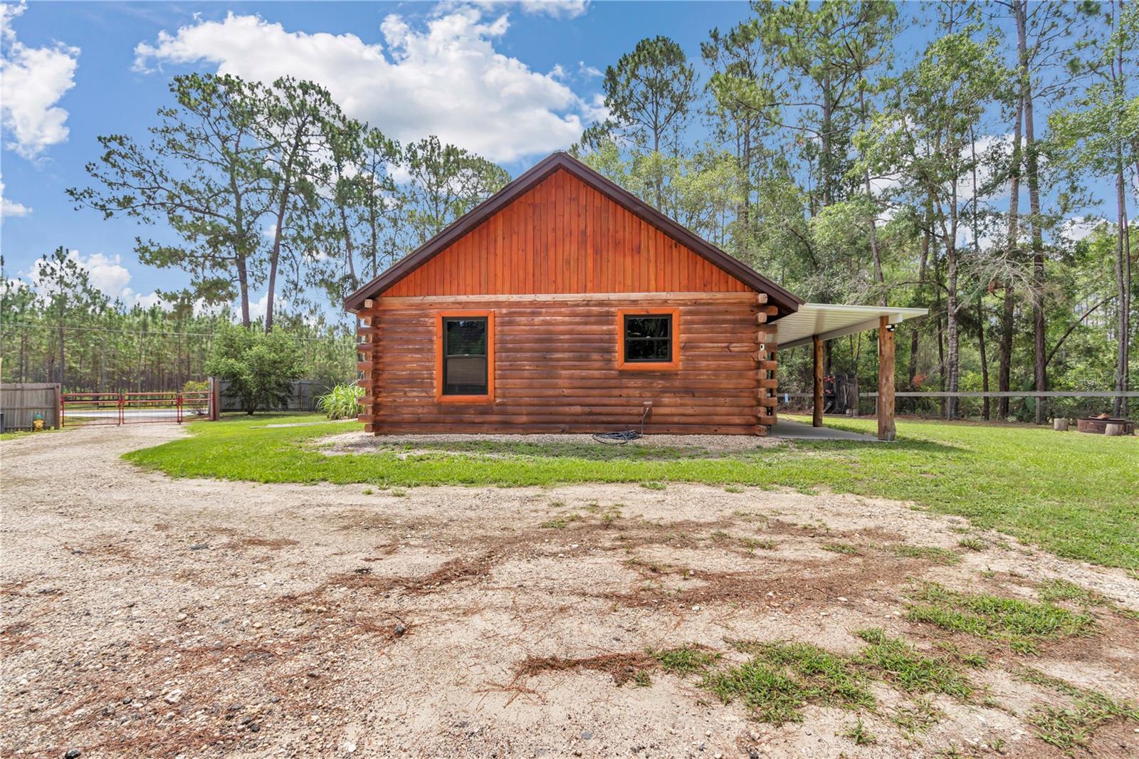 Image 17 of 55 For 5630 183rd Avenue Road