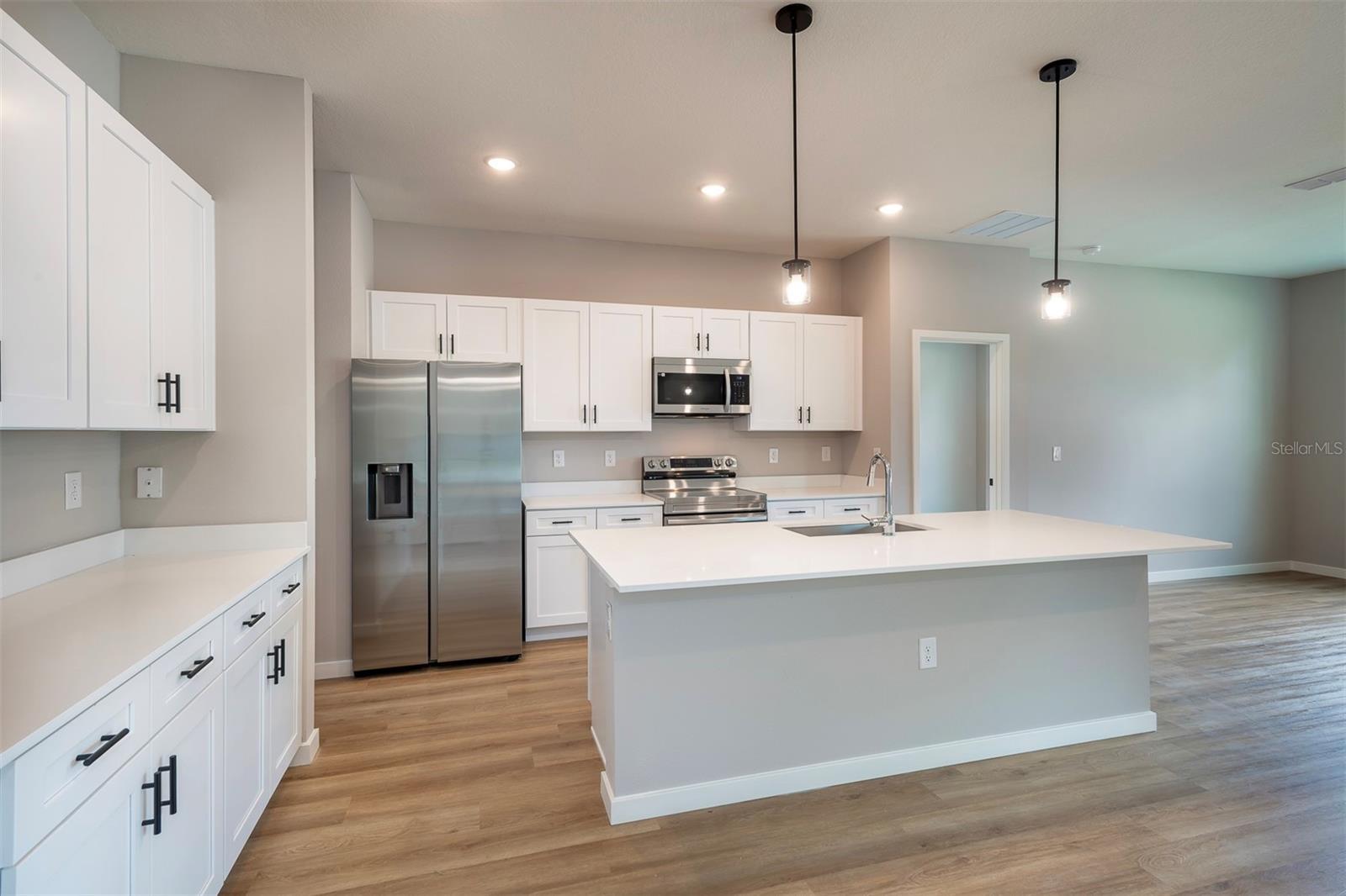 Image 10 of 28 For 6760 129th Loop