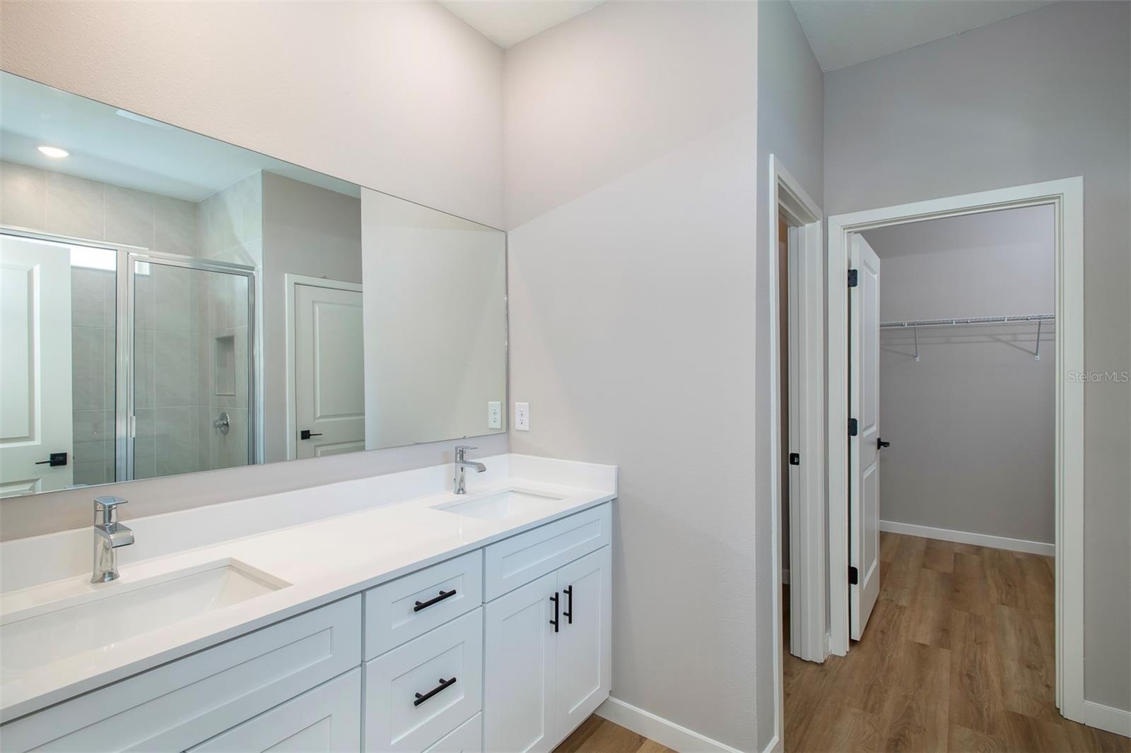 Image 18 of 28 For 6760 129th Loop