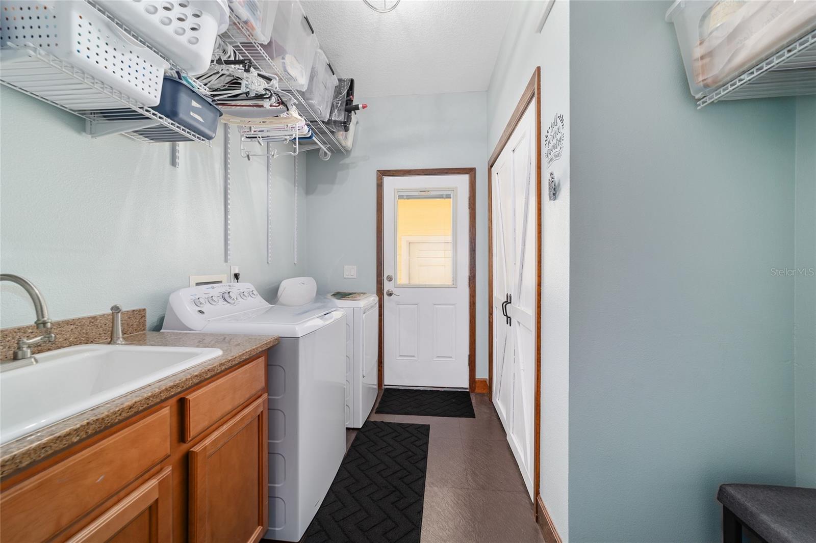 Image 42 of 96 For 975 Cr 542e  