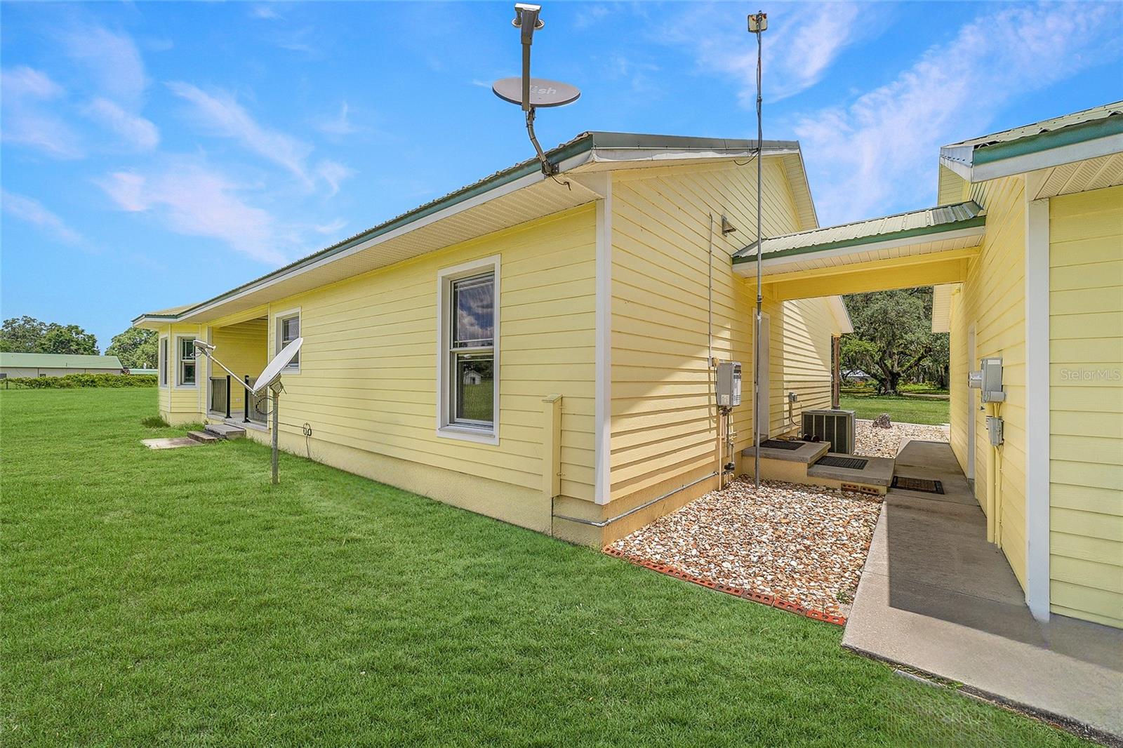 Image 45 of 96 For 975 Cr 542e  