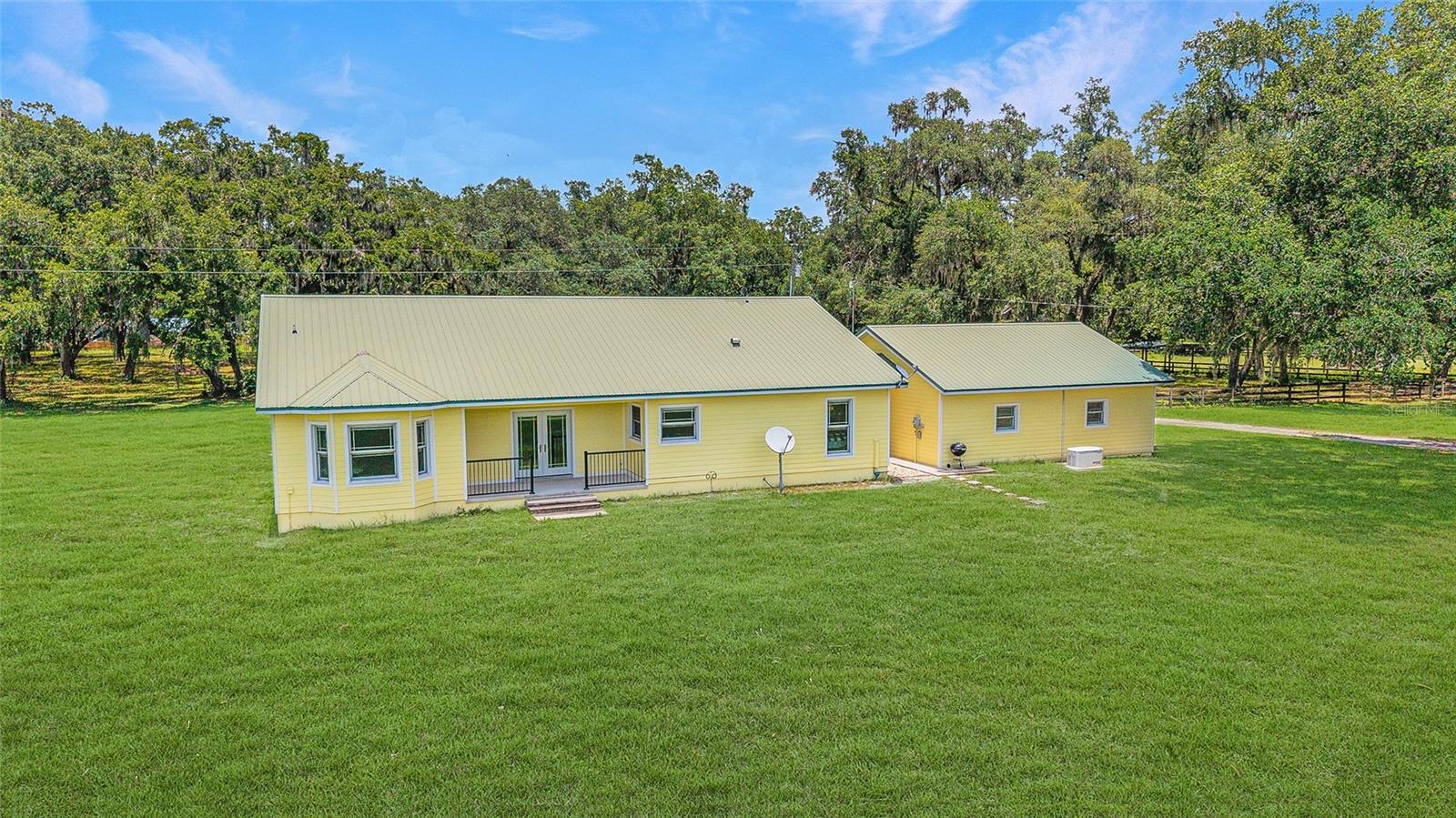 Image 47 of 96 For 975 Cr 542e  