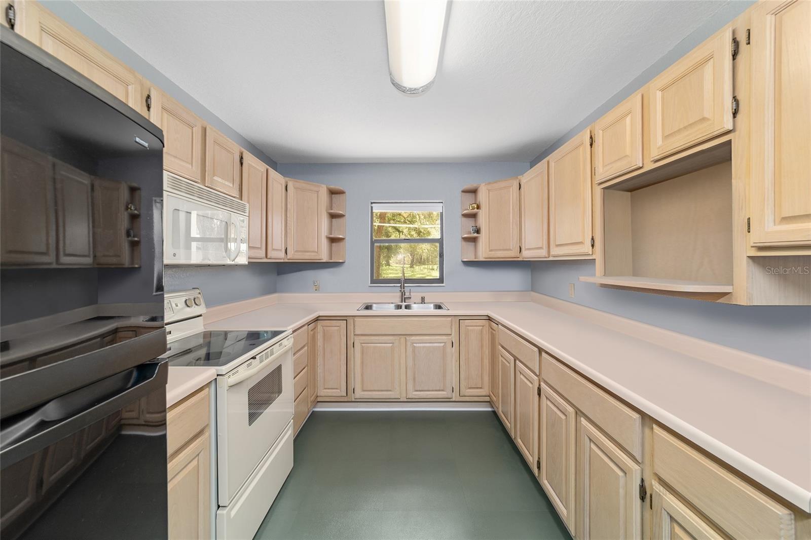 Image 57 of 96 For 975 Cr 542e  
