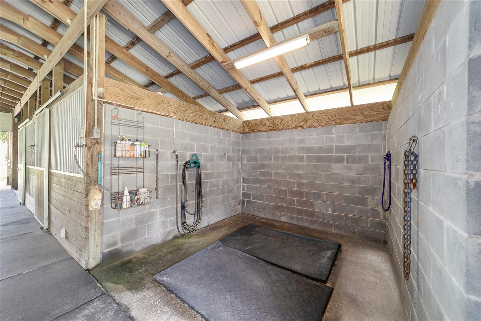 Image 72 of 96 For 975 Cr 542e  