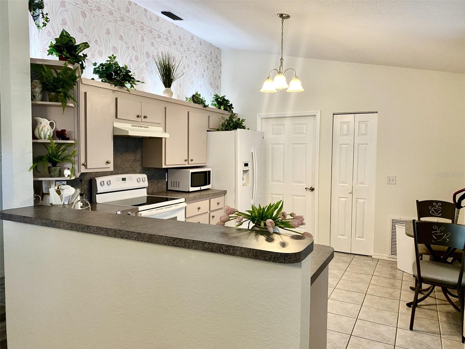 Image 3 of 6 For 2305 40th Avenue