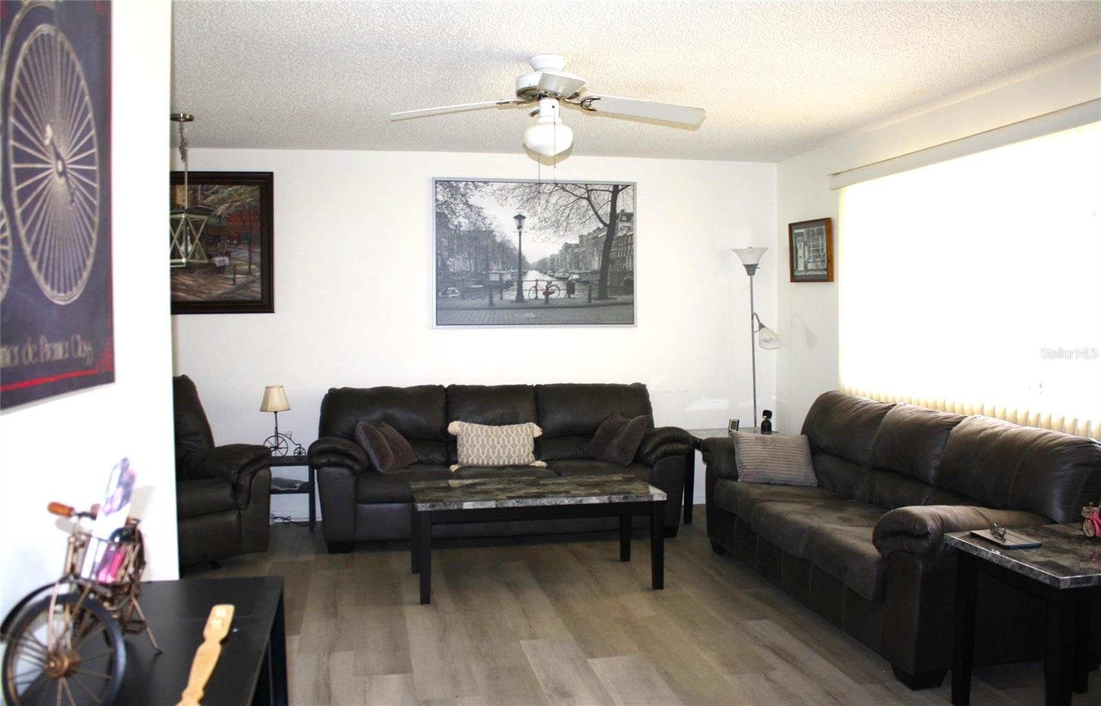 Image 7 of 33 For 8650 108th Place