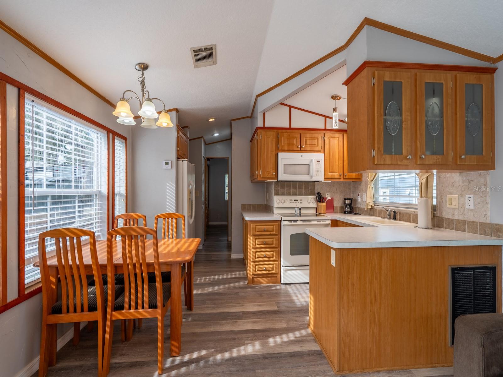 Image 10 of 27 For 15991 243rd Place Road 32