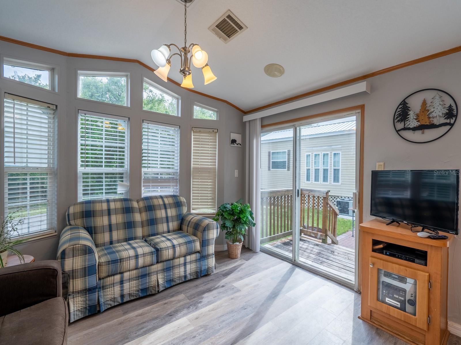 Image 13 of 27 For 15991 243rd Place Road 32