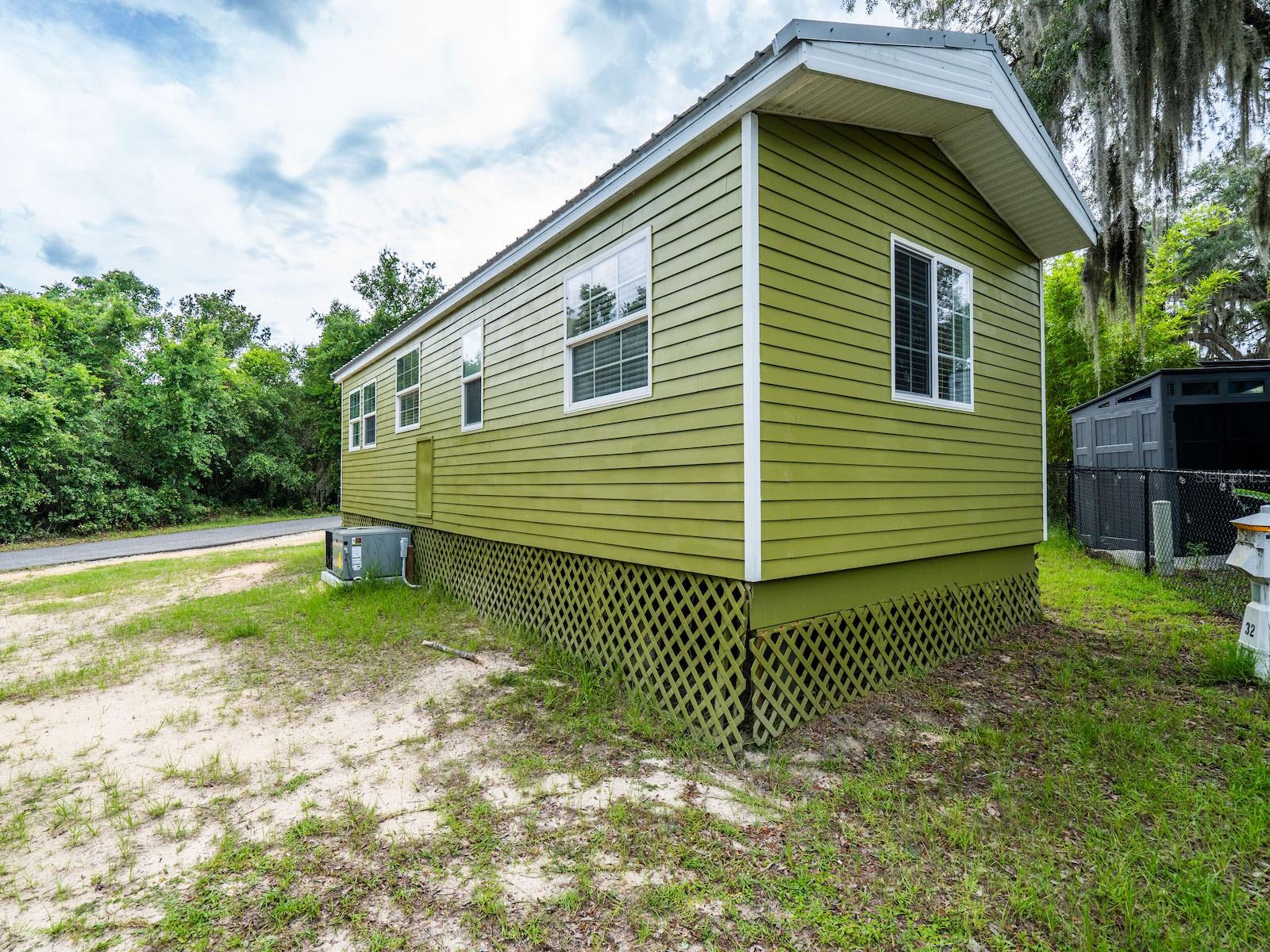 Image 26 of 27 For 15991 243rd Place Road 32