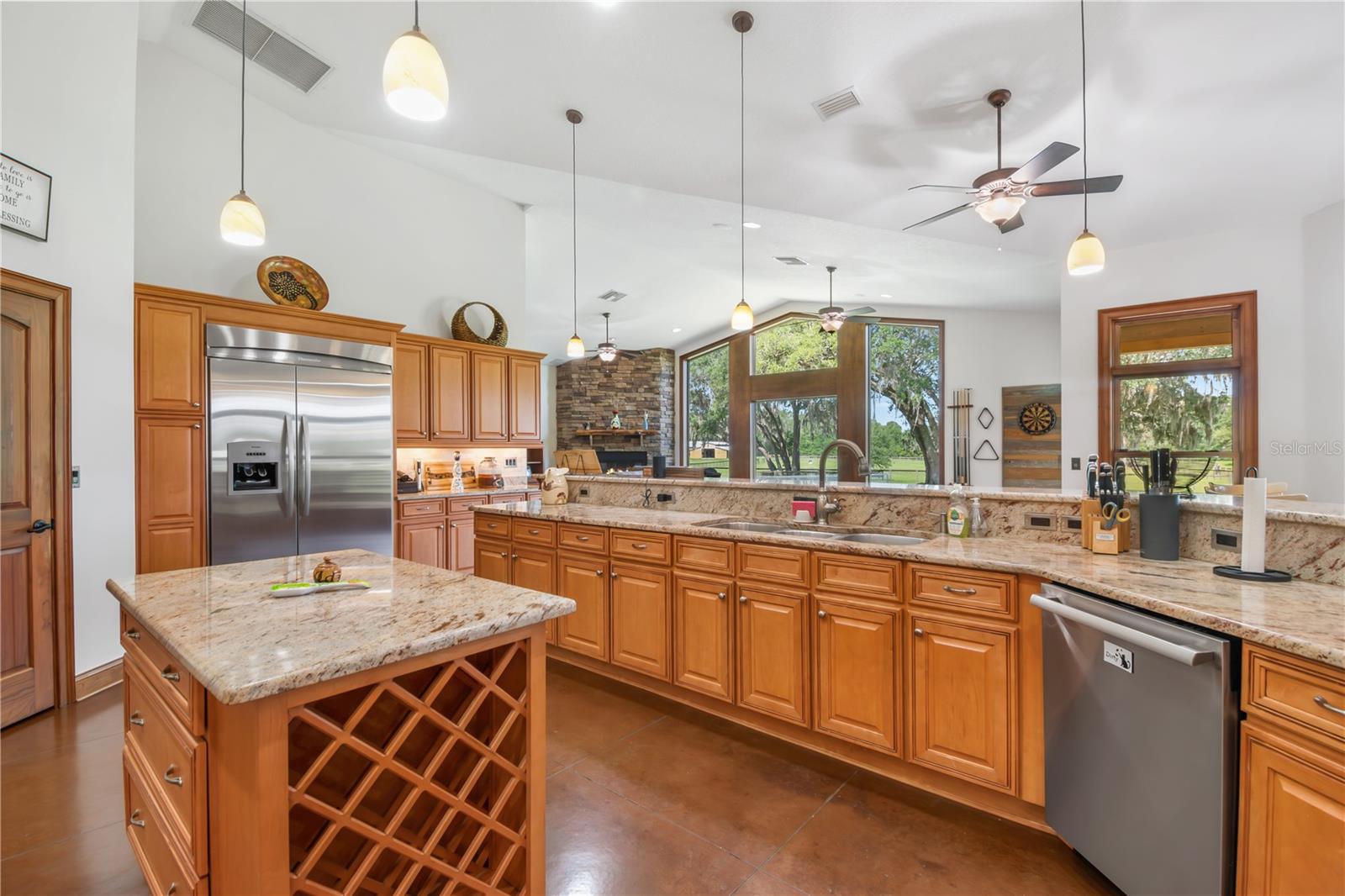 Image 17 of 75 For 6140 145th Avenue Road