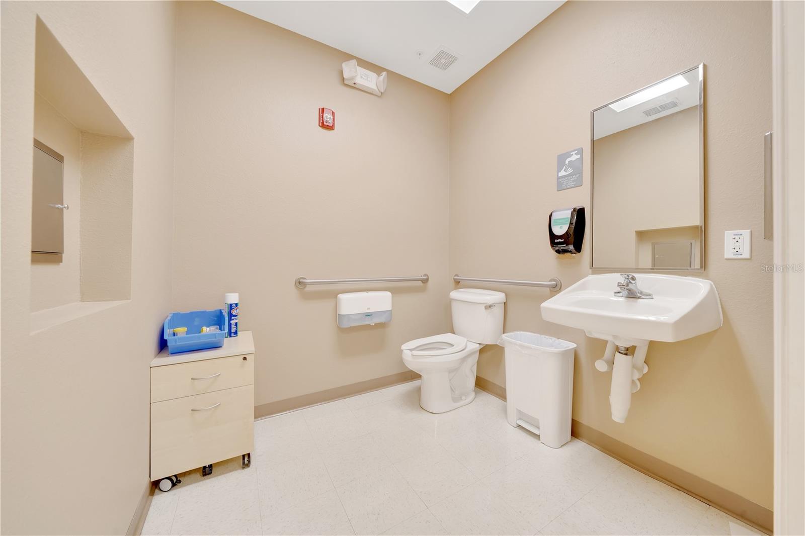 Image 15 of 28 For 6041 54th Street 100