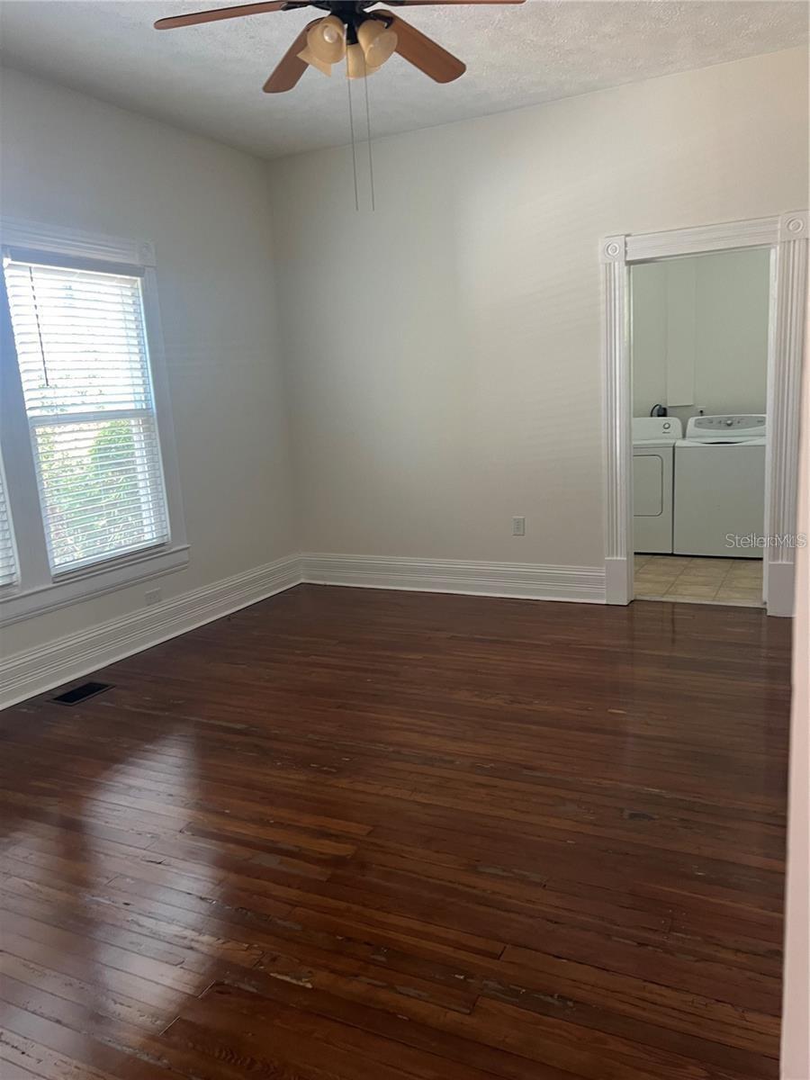 Image 4 of 14 For 32 9th Avenue 1