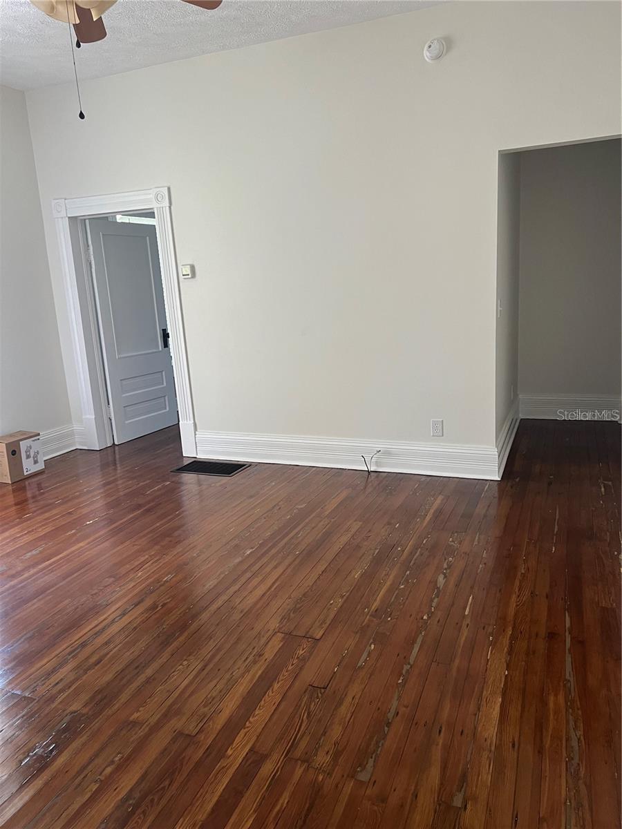 Image 7 of 14 For 32 9th Avenue 1