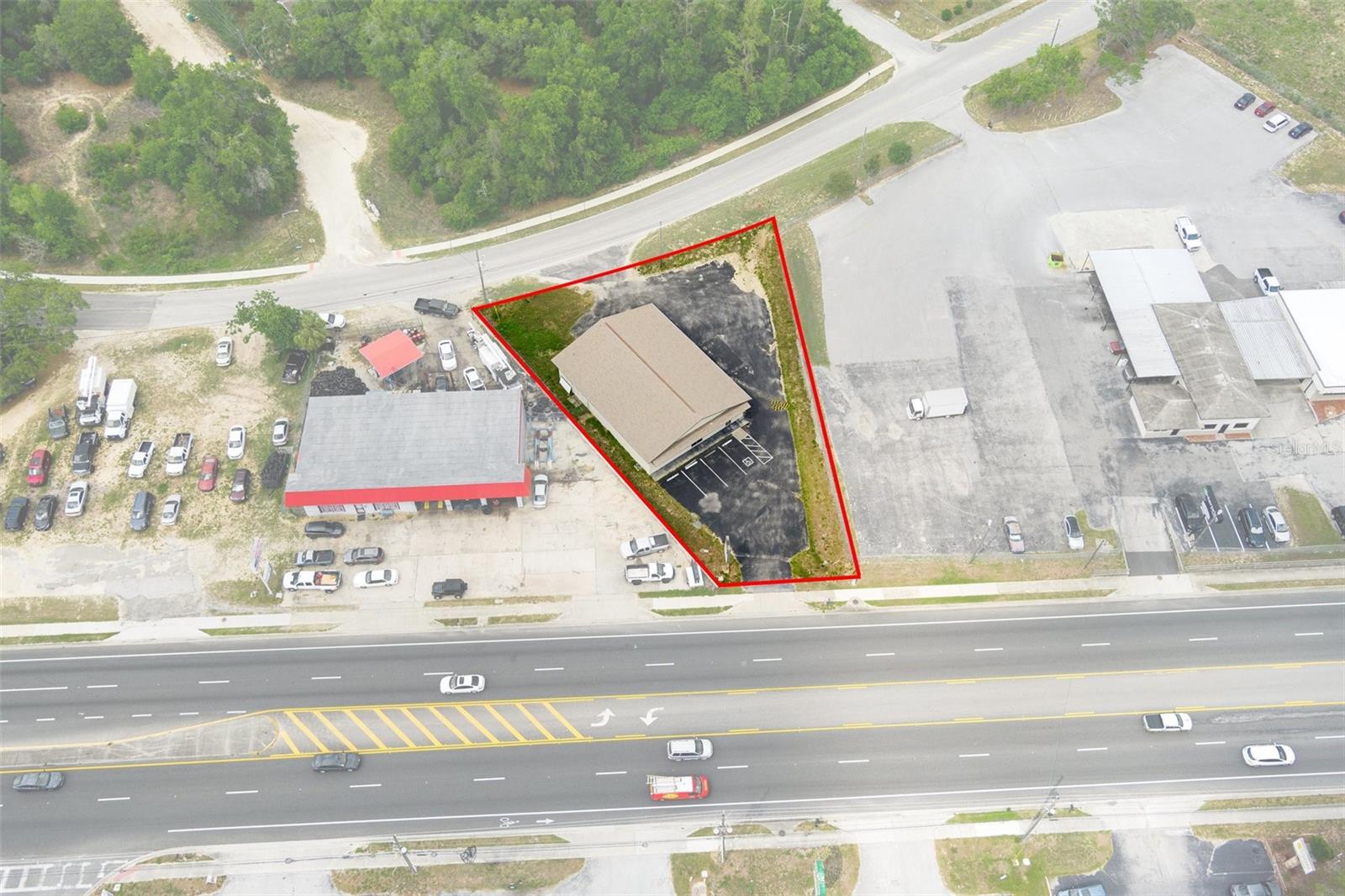 Listing photo id 19 for 2602 Highway 44 W