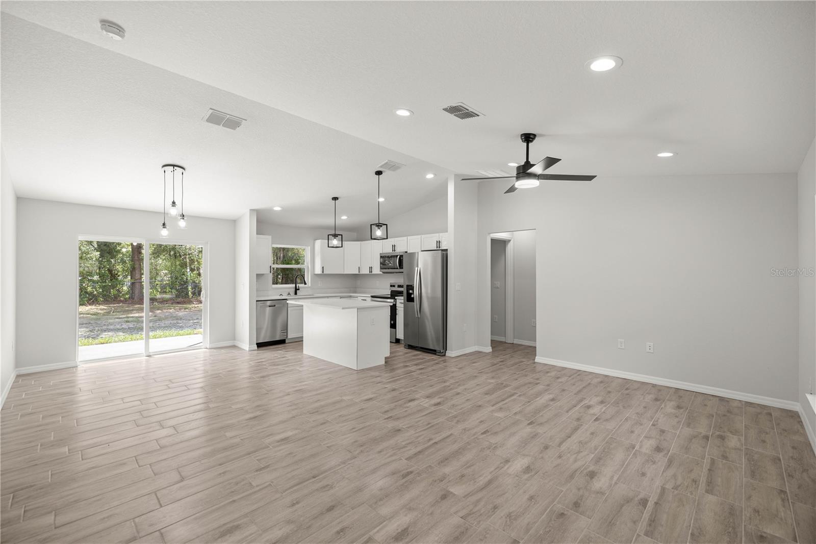 Image 4 of 18 For 1708 27th Avenue