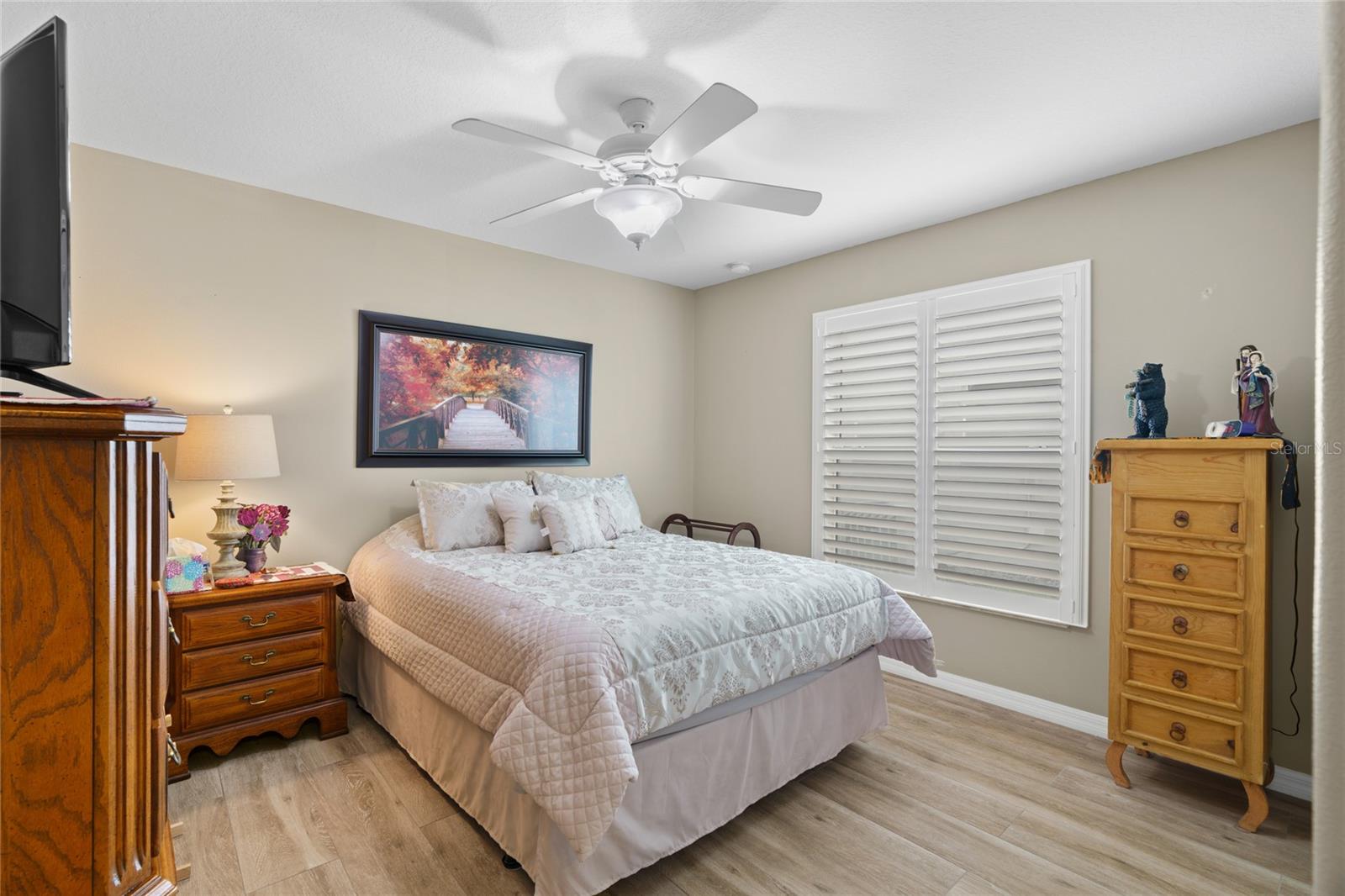 Image 18 of 31 For 15549 11th Terrace Road