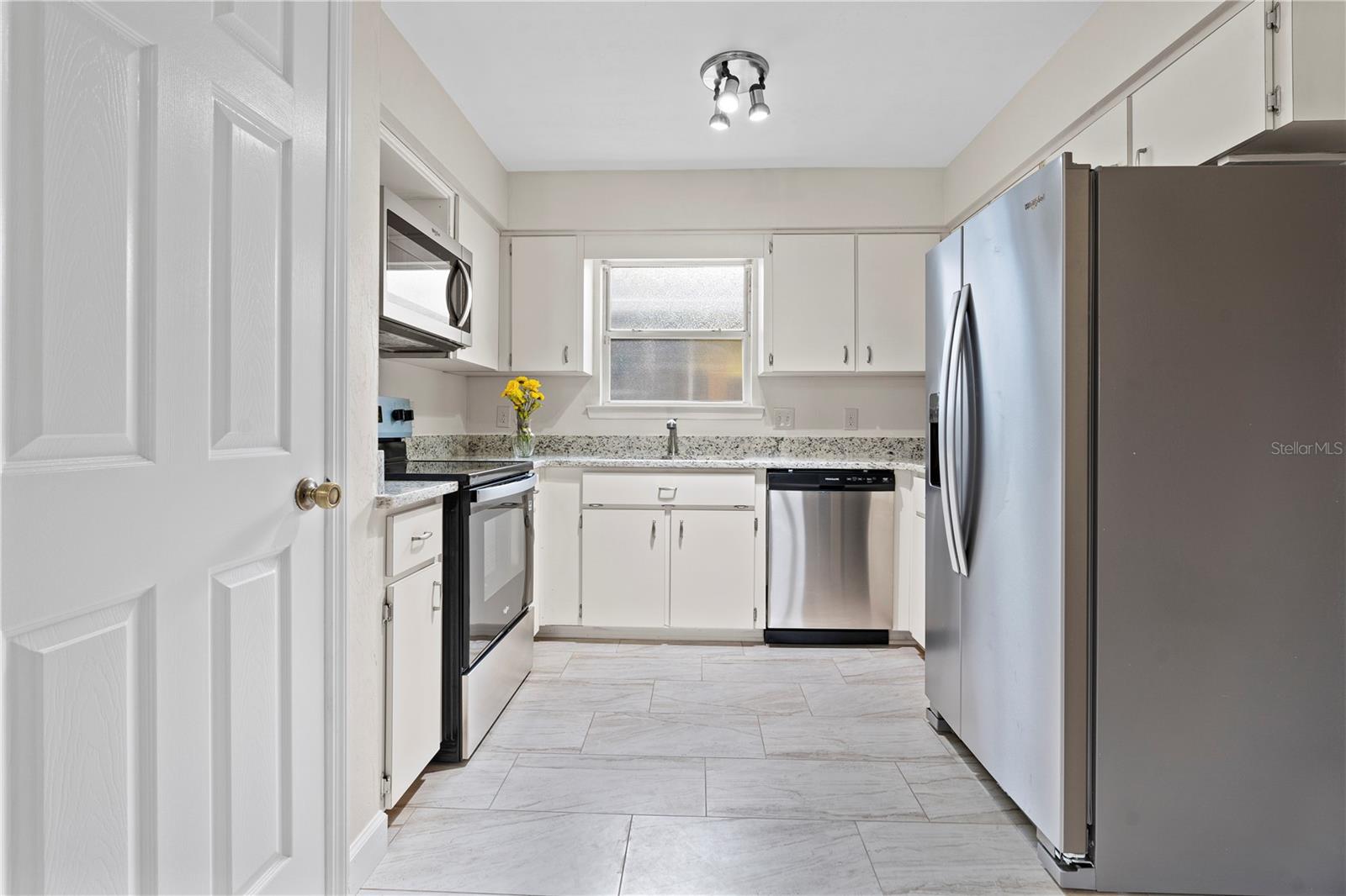 Image 10 of 43 For 2864 40th Avenue