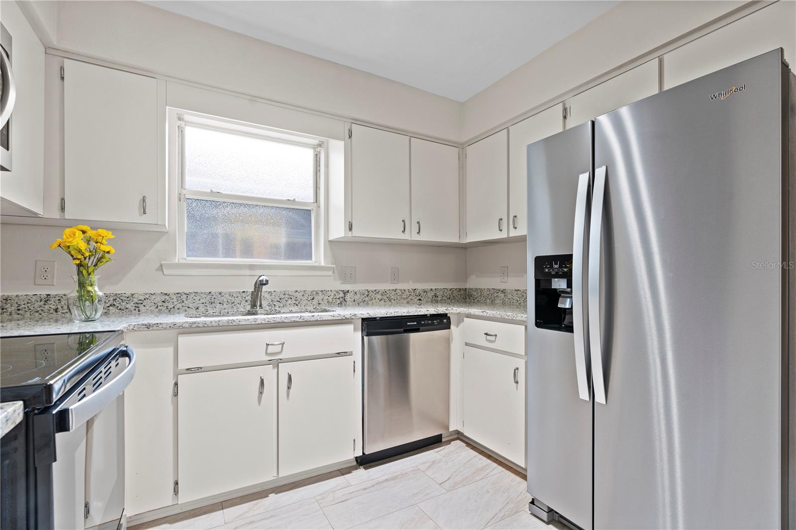 Image 12 of 43 For 2864 40th Avenue