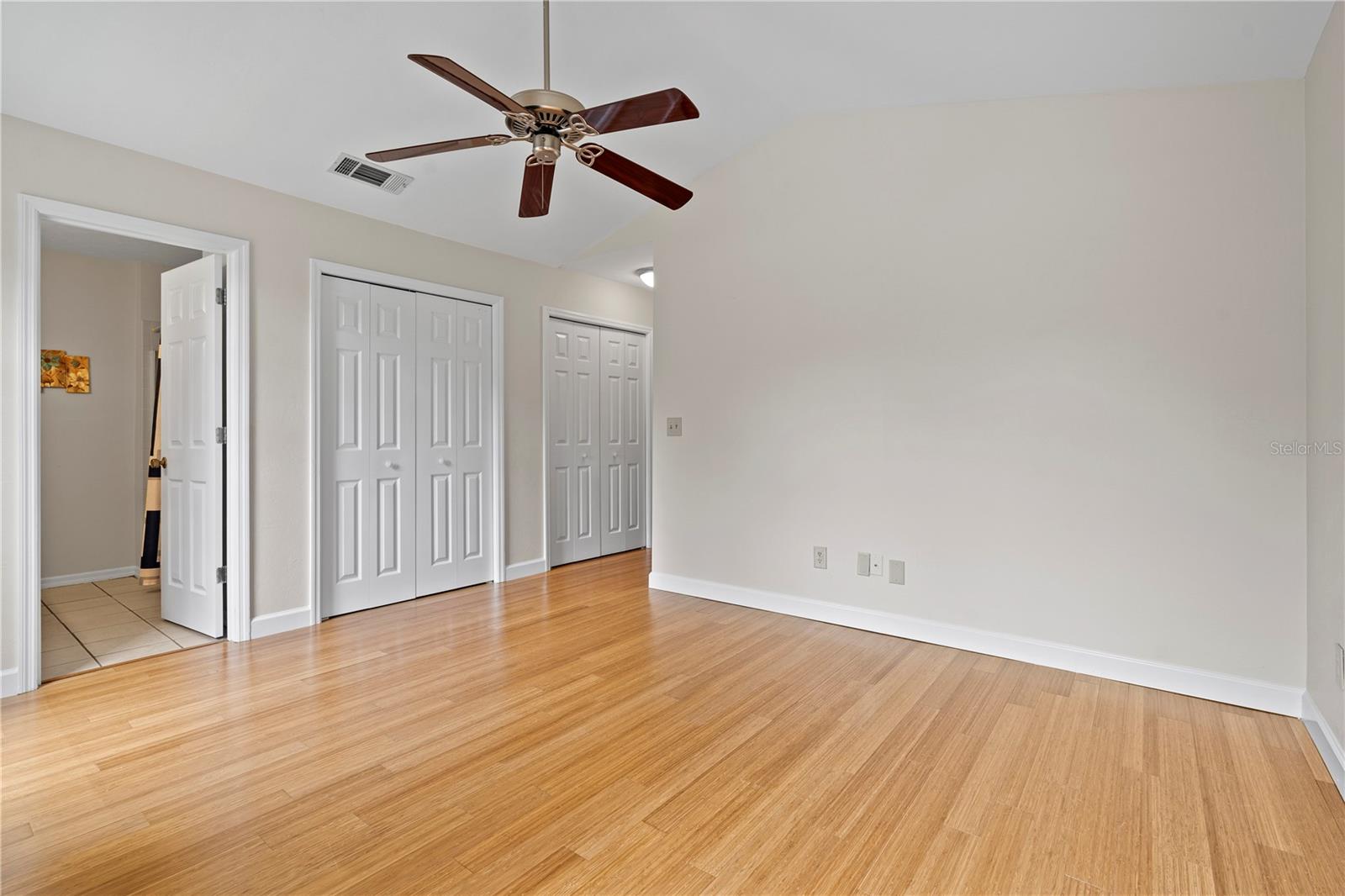 Image 15 of 43 For 2864 40th Avenue