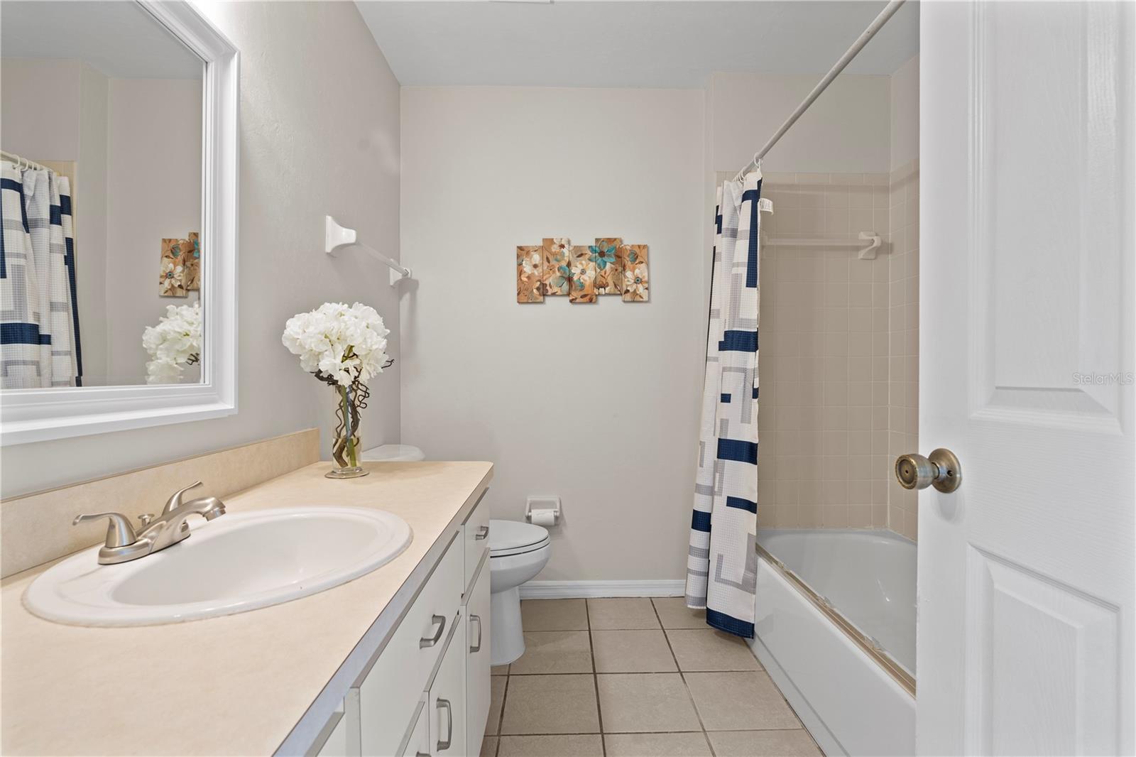 Image 17 of 43 For 2864 40th Avenue