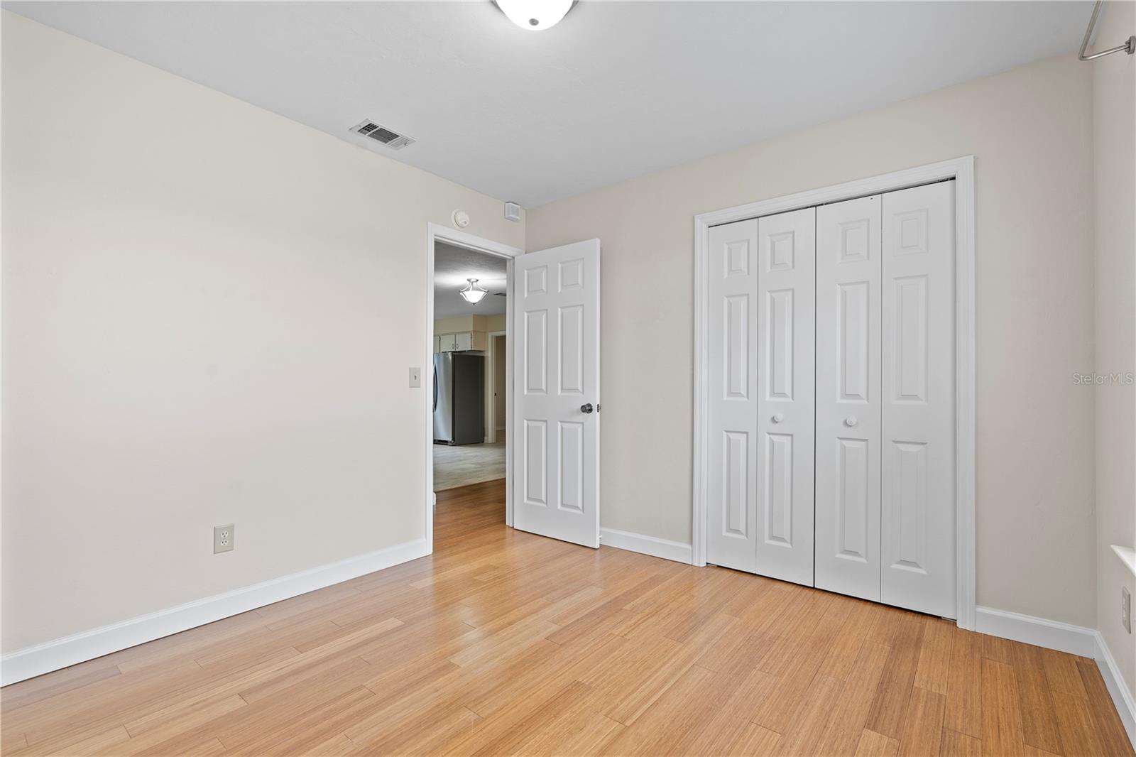 Image 20 of 43 For 2864 40th Avenue