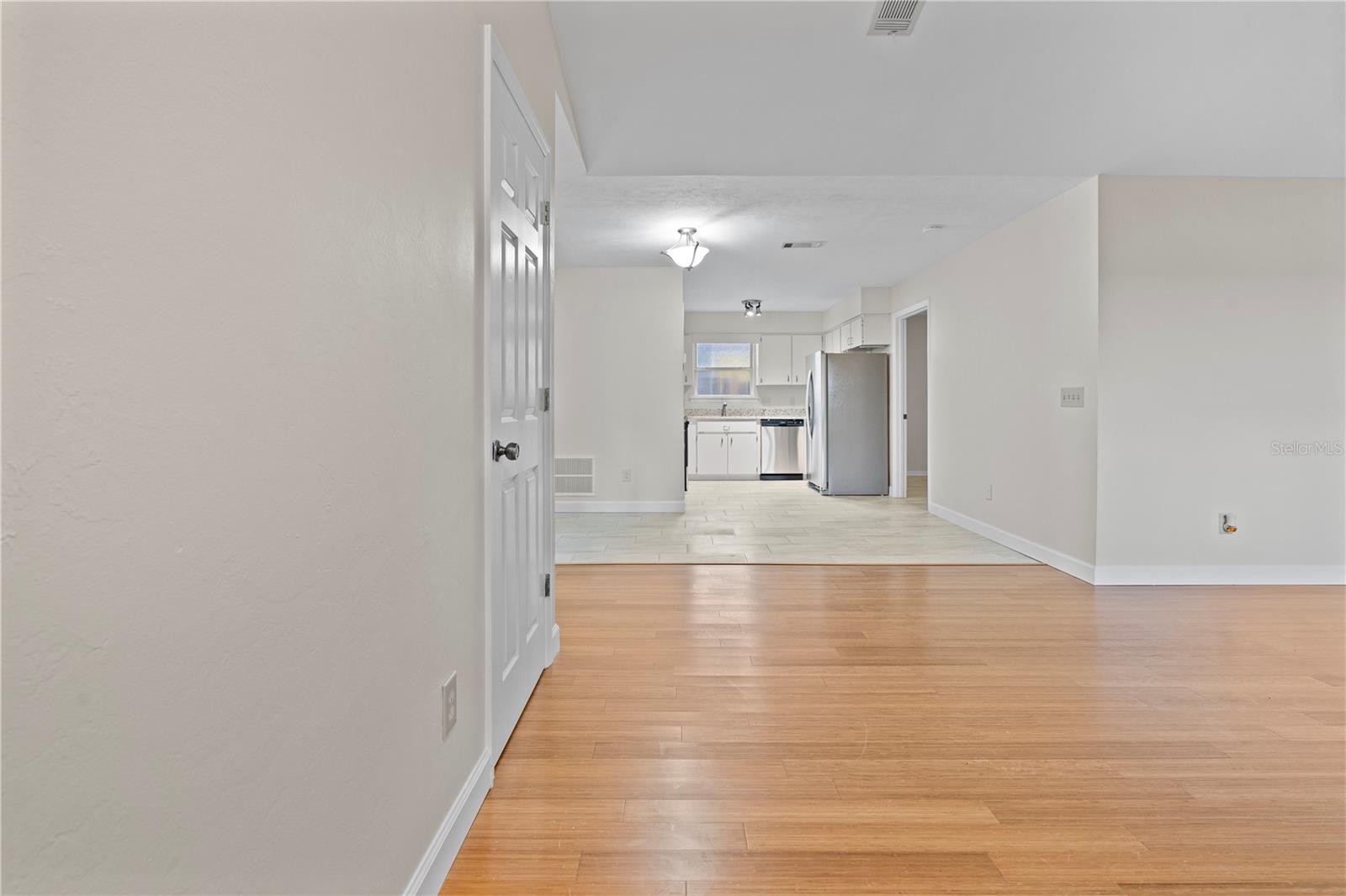 Image 4 of 43 For 2864 40th Avenue