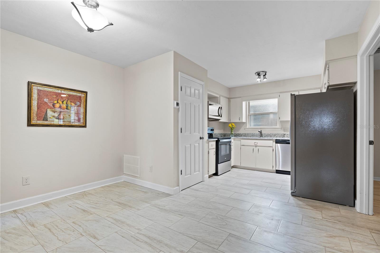 Image 8 of 43 For 2864 40th Avenue
