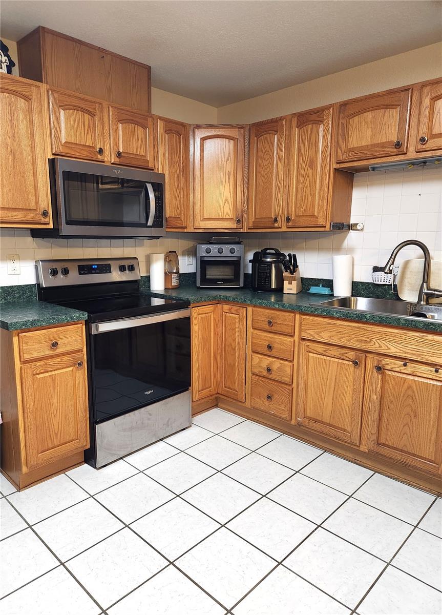 Image 11 of 47 For 17051 243rd Place Road