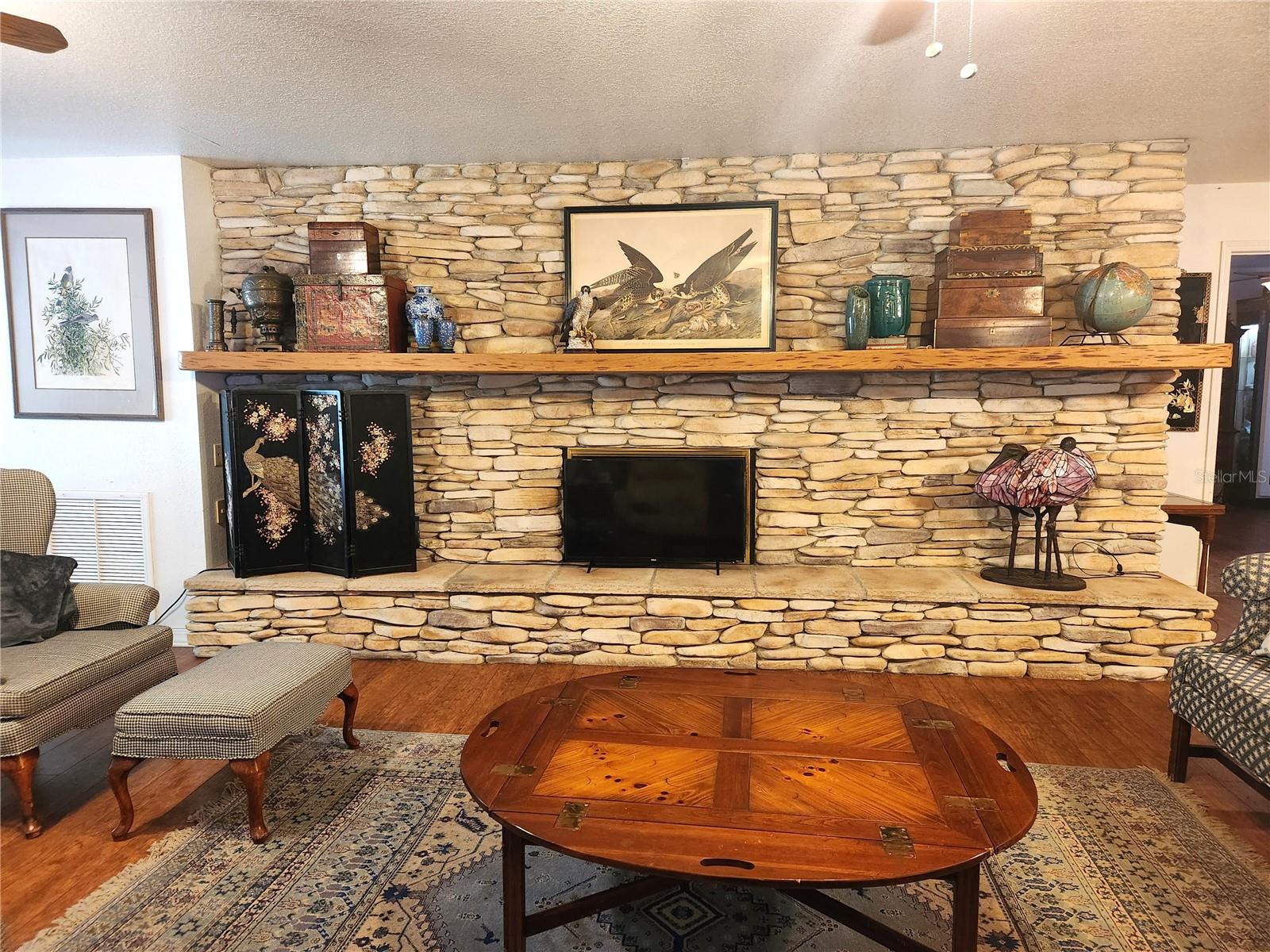 Image 4 of 47 For 17051 243rd Place Road