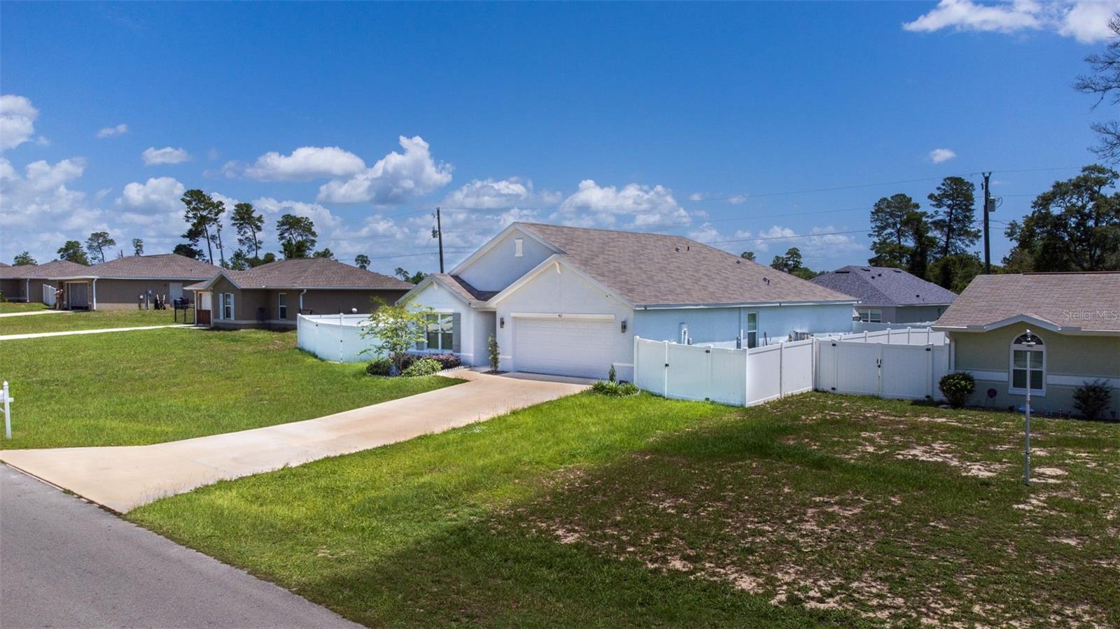 Image 2 of 41 For 465 Marion Oaks Lane