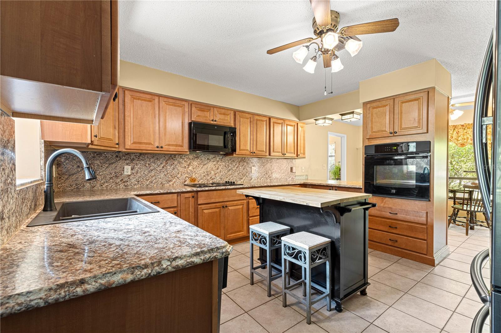 Listing photo id 15 for 40 Wintergreen Way