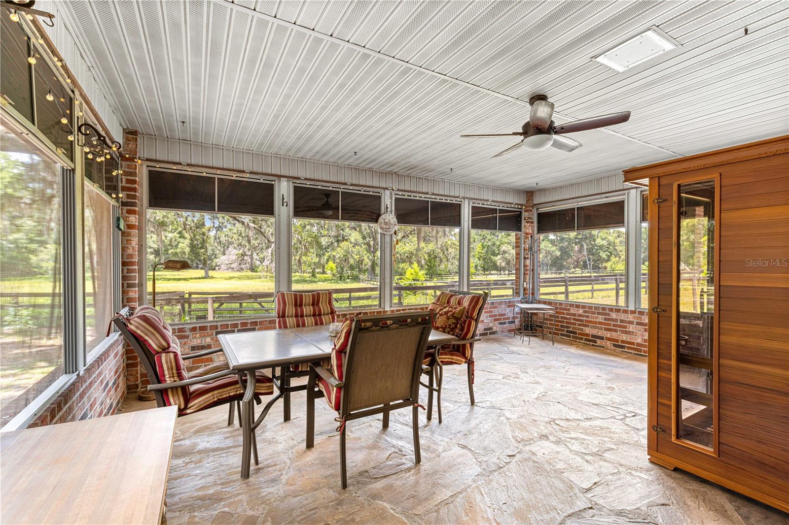 Listing photo id 26 for 40 Wintergreen Way