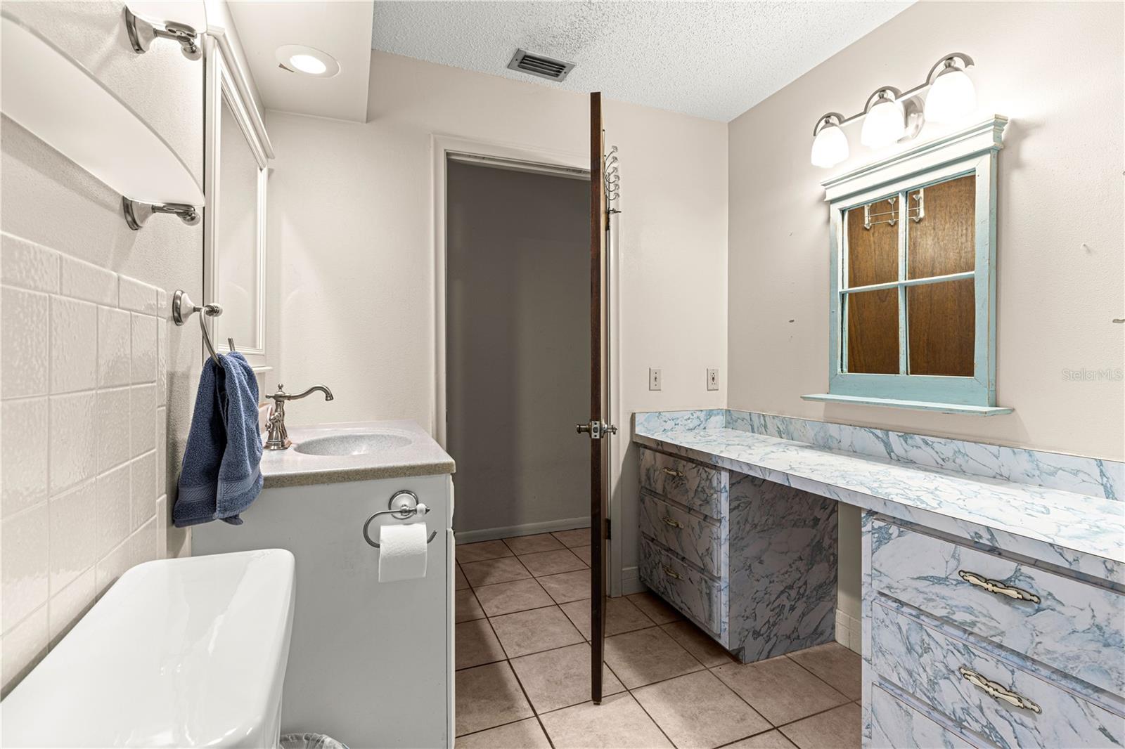 Listing photo id 29 for 40 Wintergreen Way