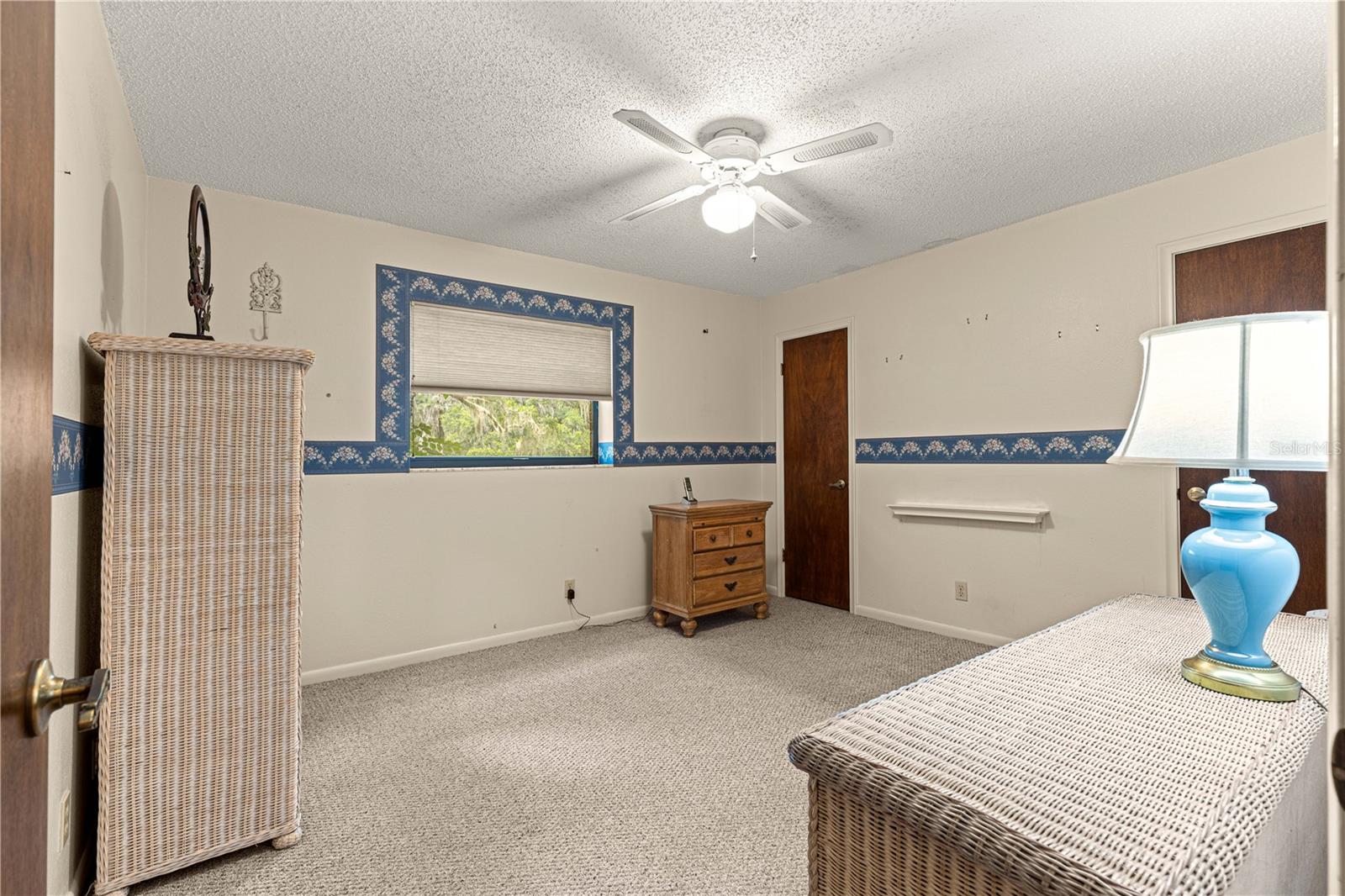 Listing photo id 30 for 40 Wintergreen Way