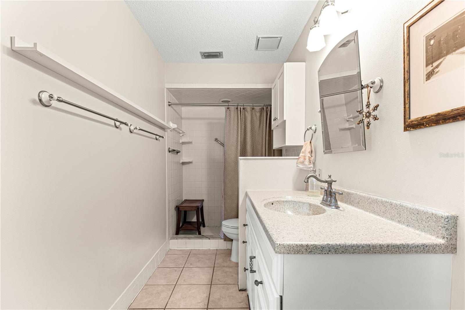 Listing photo id 38 for 40 Wintergreen Way