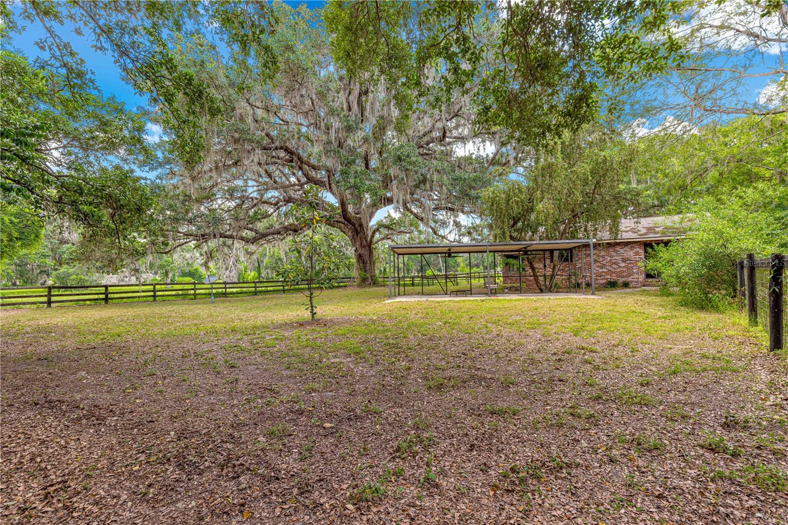 Listing photo id 42 for 40 Wintergreen Way