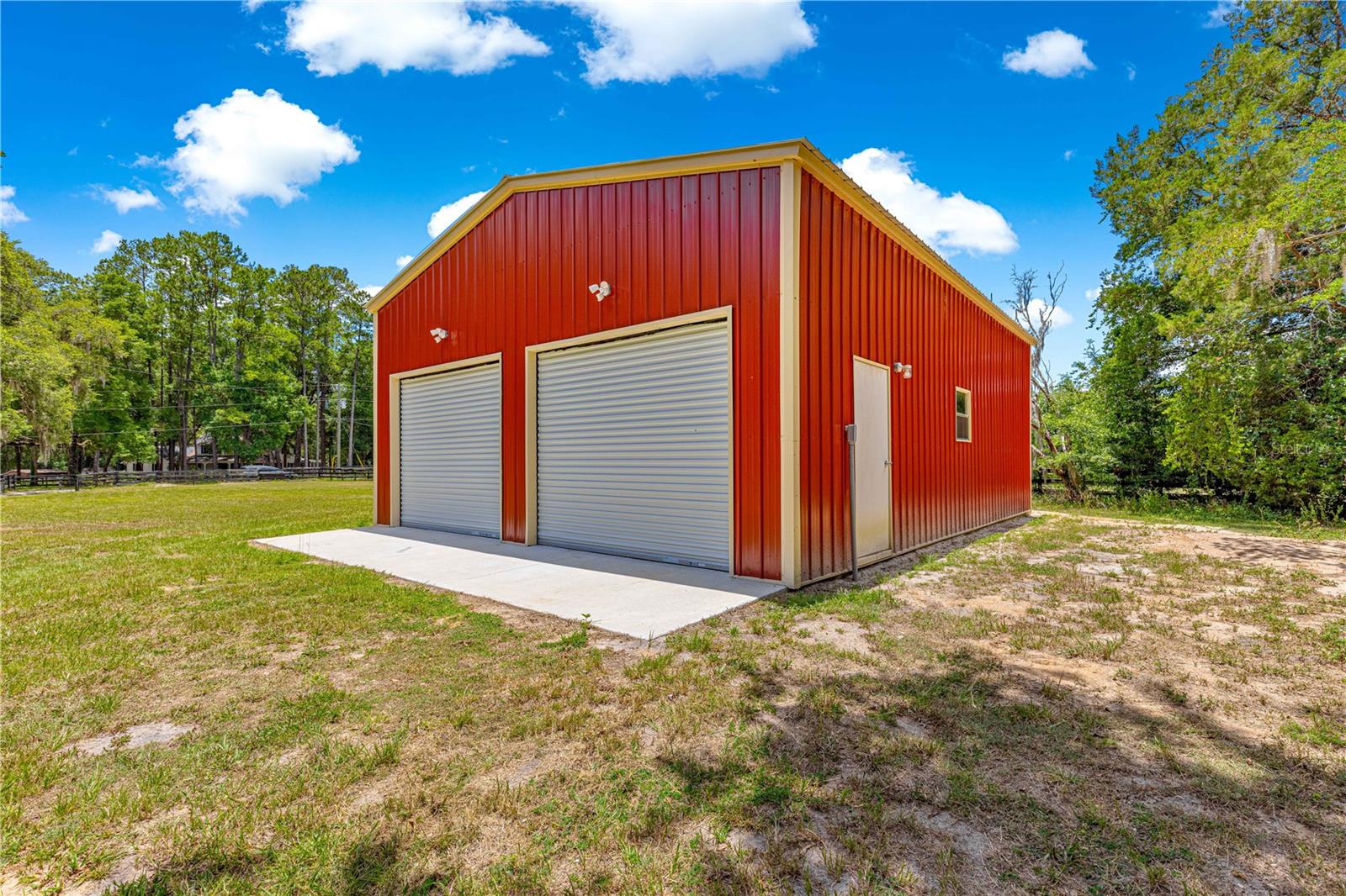 Listing photo id 47 for 40 Wintergreen Way