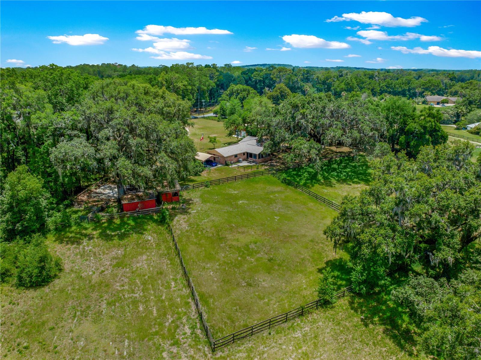 Listing photo id 53 for 40 Wintergreen Way