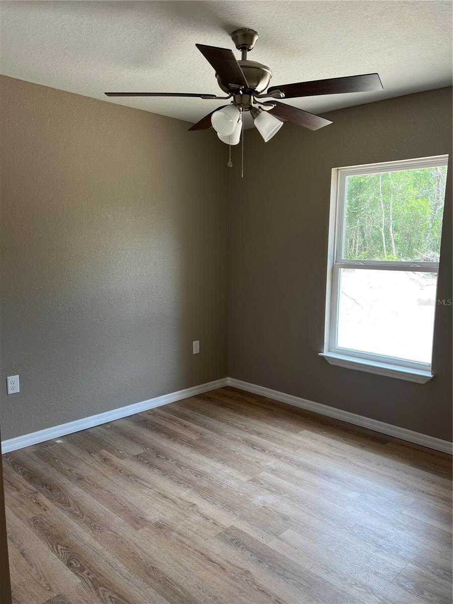 Image 8 of 11 For 10375 126th Lane