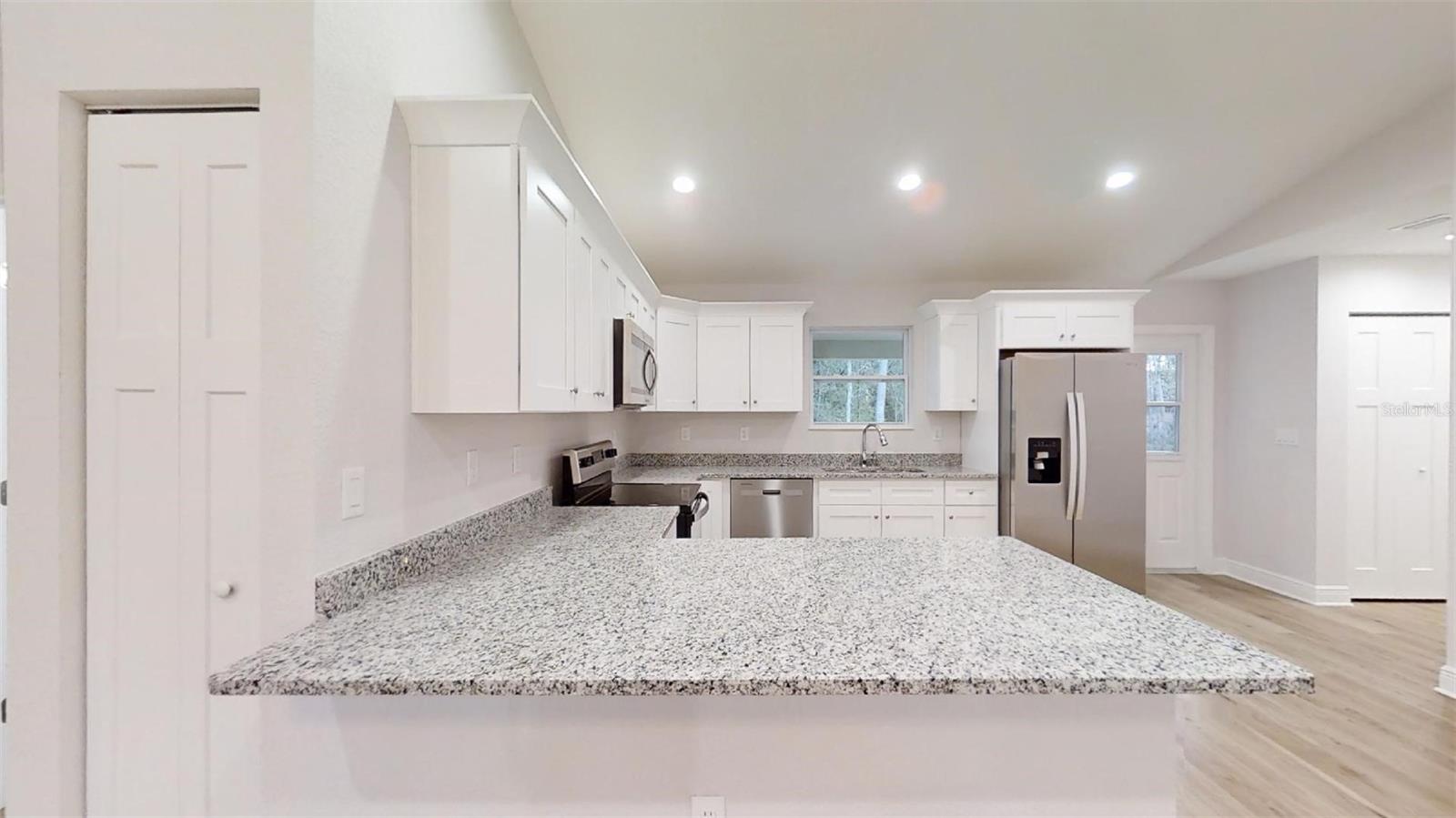 Image 16 of 70 For 23995 Falcon Avenue