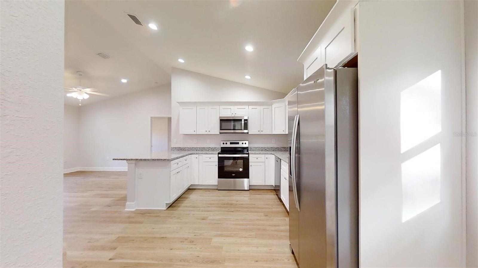 Image 21 of 70 For 23995 Falcon Avenue